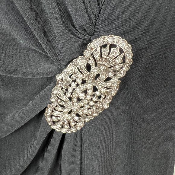 Lauren Ralph Lauren Dress 14 Black Sheath Ruched Broach Long Sleeve Flattering - Picture 4 of 9